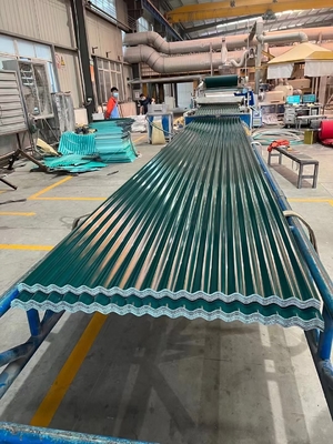 Les anti tuiles de toit de PVC de rouille Upvc ont ridé la feuille en plastique de toit