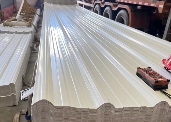 Bonne forme trapézoïdale de largeur de tuiles de toit de PVC de plastique de résistance aux intempéries 930mm